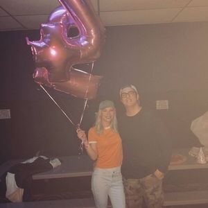 Meet your Posher, Dax